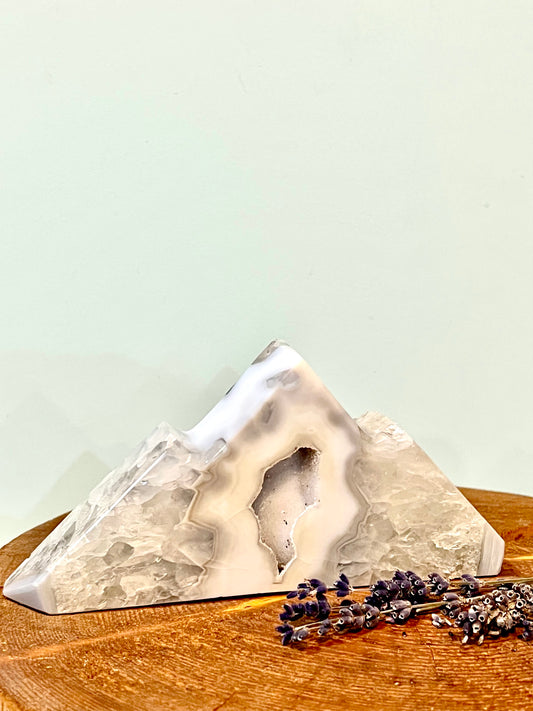 Brazilian Agate Mountain 20