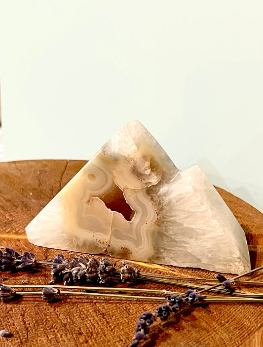 Brazilian Agate Mountain 25