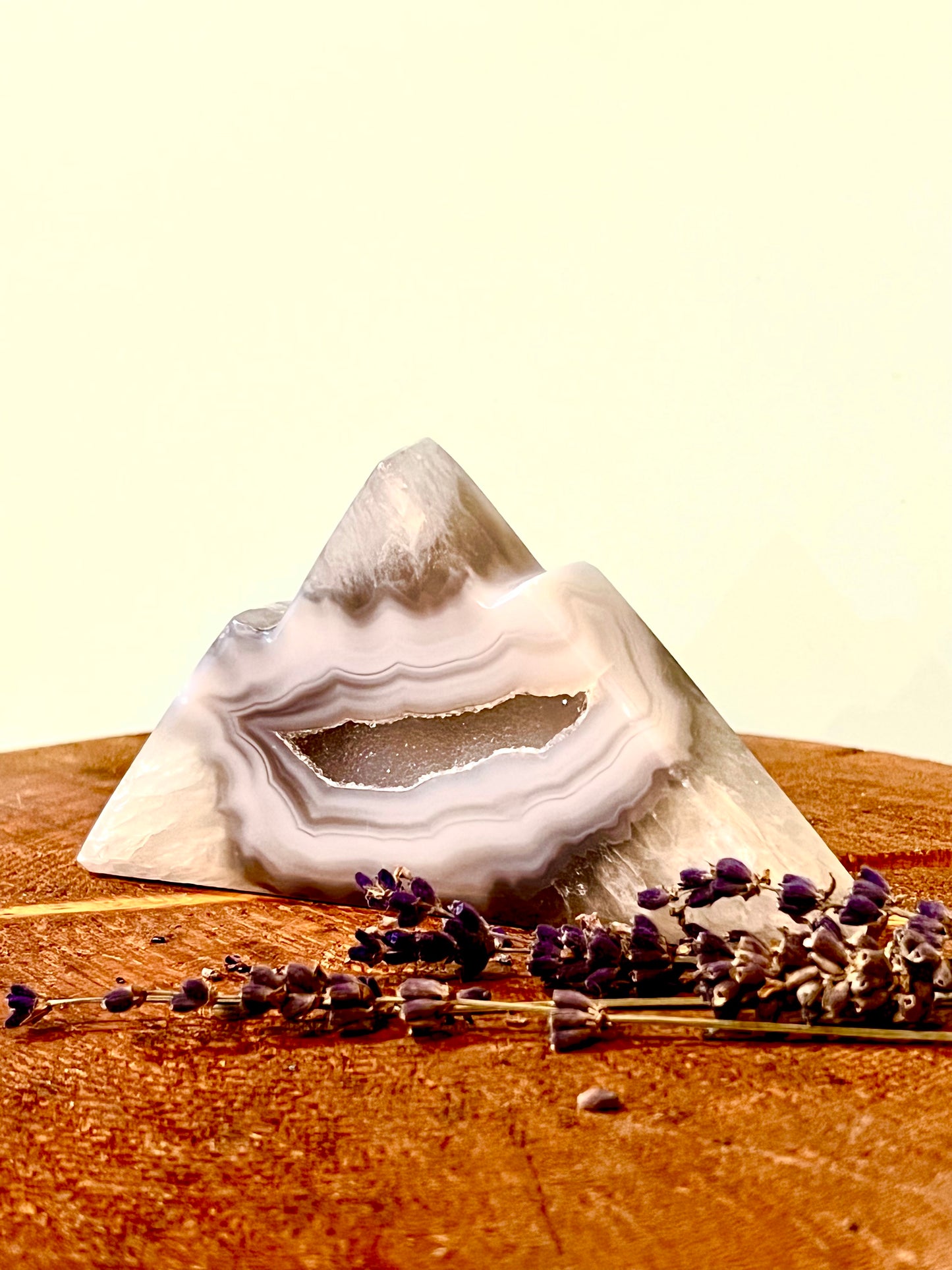 Brazilian Agate Mountain 32